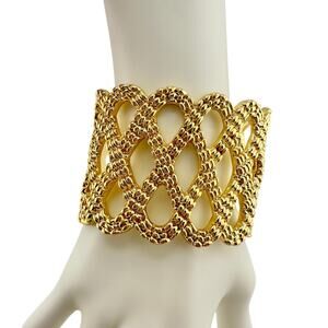 Lilly Pulitzer Lattice Infinity Loop Textured Wide Gold Tone Cuff 6.5" Bracelet